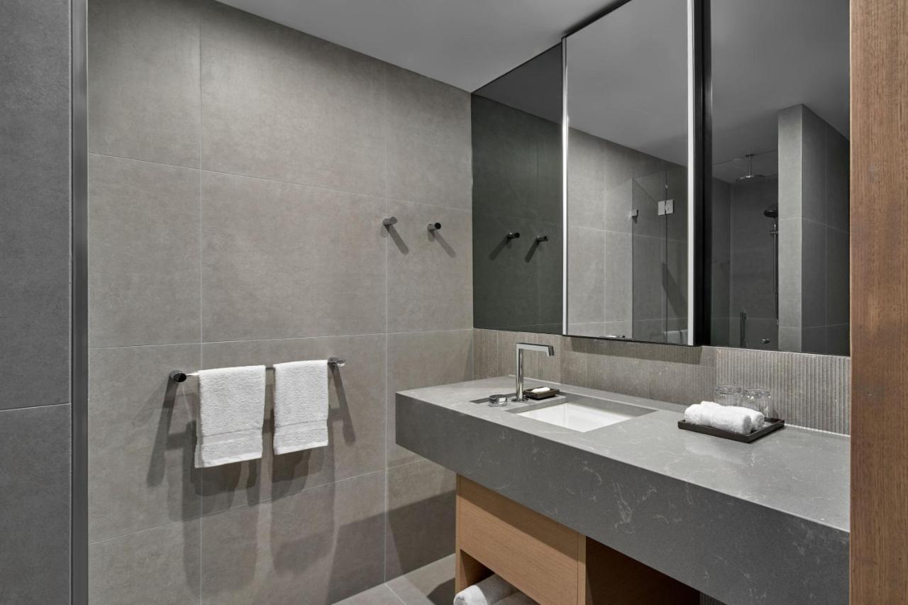 Courtyard By Marriott Melbourne Flagstaff Gardens Hotel Buitenkant foto